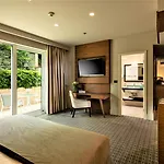 Royal Ariston Hotel