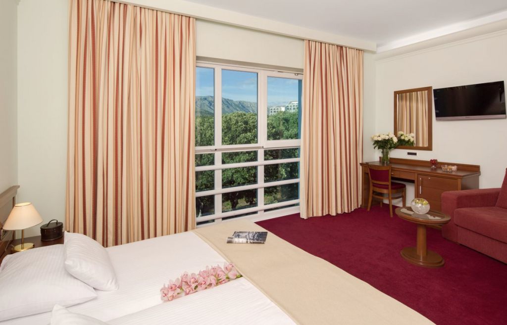 Royal Ariston Hotel 5*